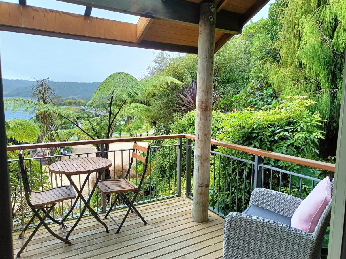 Riverstone Retreat Karamea Екстер'єр фото