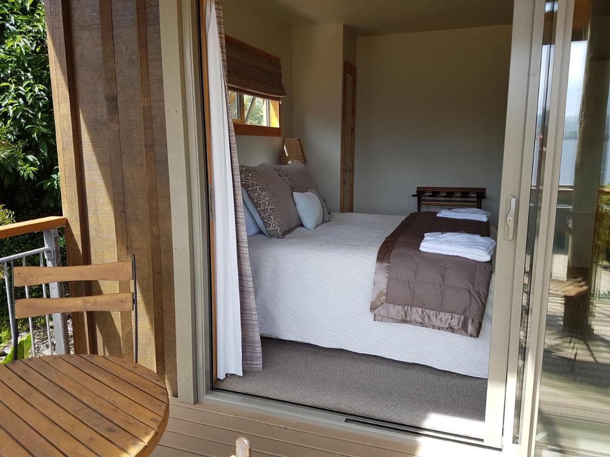 Riverstone Retreat Karamea Екстер'єр фото